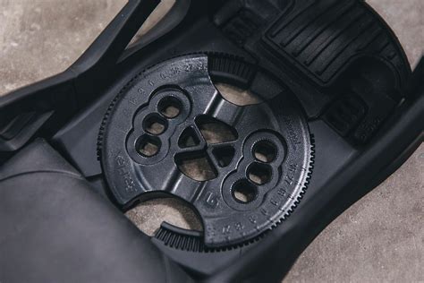 tools for mounting burton snowboard bindings